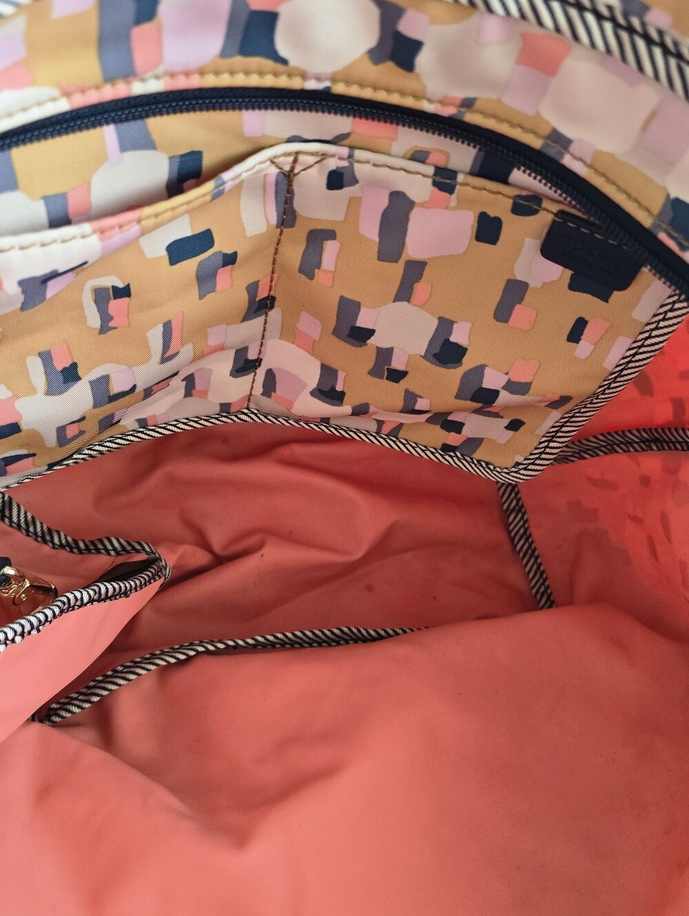 Fossil - Multicolour Geometric Shoulder Travel Tote Bag With Zipper Closure - Picture 8 of 12